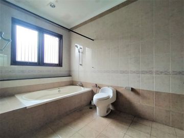 Turun Harga Rumah di Kebayoran Baru Hanya 5 Menit Ke Scbd