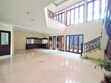 Turun Harga Rumah di Kebayoran Baru Hanya 5 Menit Ke Scbd