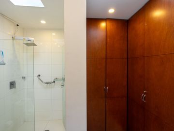 casa en venta en la calleja-usaquén. Cod V1038724
