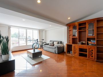 casa en venta en la calleja-usaquén. Cod V1038724