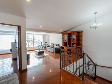 casa en venta en la calleja-usaquén. Cod V1038724