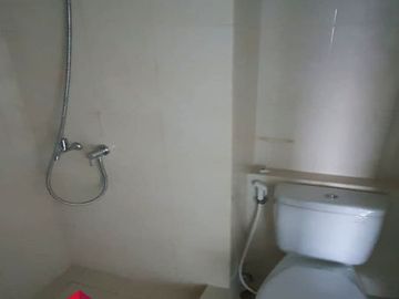 Disewakan Apartemen Springlake Studio Murah Tower Baru