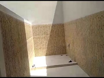 Rumah mewah baru SIAP HUNI di Banyumanik