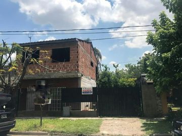 Casa 4 ambientes en venta Oportunidad – Ituzaingó Norte