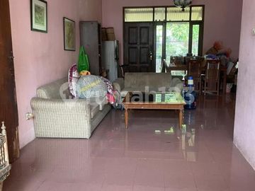 Rumah Luas 204M2 di Bukit Golf Pangkalan Jati Harga Super Menarik