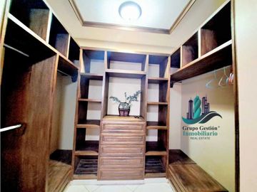 VENDO CASA EN BARRIADA SAN JOSE- A 1 MINUTO DE LA INTERAMERICANA