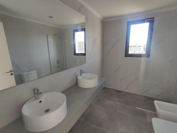Venta de casa en el Barrio de Los Talas - Canning