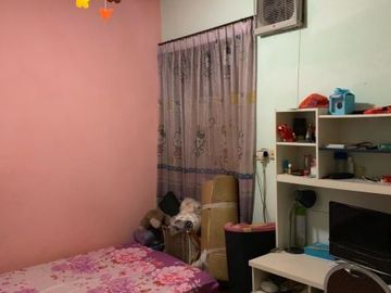 Rumah Taman Bougenville Jl. Jelidro Tama Surabaya Barat Dekat Manukan