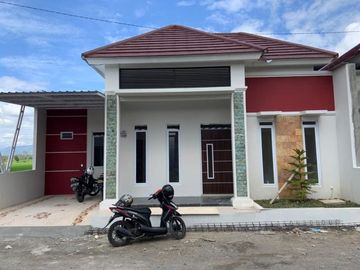 Rumah Pesan Bangun One Gate System Di Jomboran Klaten