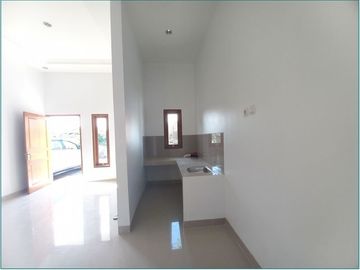 Hunian Siap Tempati Selatan Klinik Yoso Gantiwarno