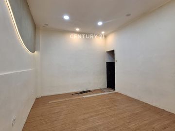 Disewakan Rumah Di Bintaro Cocok Untuk Usaha Lokasi Strategis