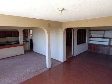 VENDO CASA SOLA EN COL BELLAVISTA
