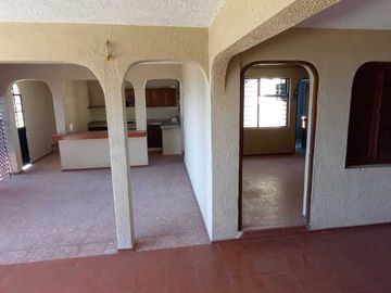 VENDO CASA SOLA EN COL BELLAVISTA