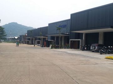 Gudang luas Cocok untuk usaha dan industri strategis kawasan industri dekat tol Baros Cimahi Bandung