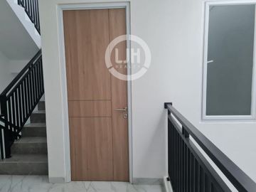 Dijual Rumah Minimalis di Hibrida Lima Kelapa Gading Jakarta Utara