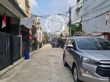 Dijual Rumah Minimalis di Hibrida Lima Kelapa Gading Jakarta Utara