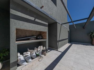 EN VENTA- DEPARTAMENTO DE DOS DORMITORIOS-BARRIO PICHINCHA