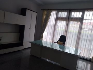 Rumah Sewa (Ada Kolam Renang) Di Jl. Bangka Jakarta Selatan