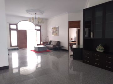 Rumah Sewa (Ada Kolam Renang) Di Jl. Bangka Jakarta Selatan