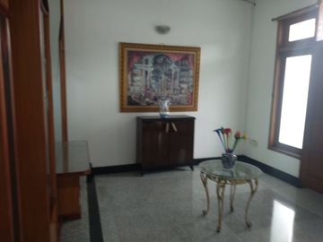 Rumah Sewa (Ada Kolam Renang) Di Jl. Bangka Jakarta Selatan