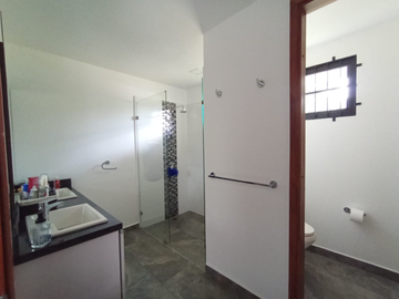 finca en venta en via la ceja la union. Cod V400543