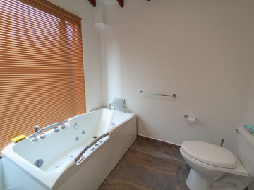 finca en venta en via la ceja la union. Cod V400543