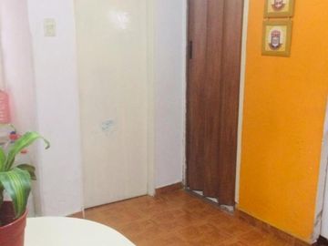 VENTA - CASA PH DE 4 AMBIENTES AL FRENTE CON COCHERA - MORON