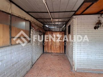 Casa en venta de 2 dorm. en Puente Alto
