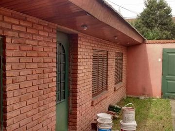 Casa PH en venta en Moron Sur