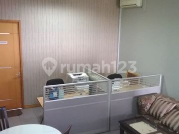 Disewakan Ruko 3 Lantai Strategis di Jatinegara Jakarta Timur