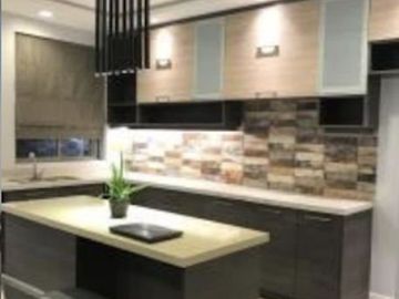 Luxury Townhouse for Sale in New Manila, Quezon City