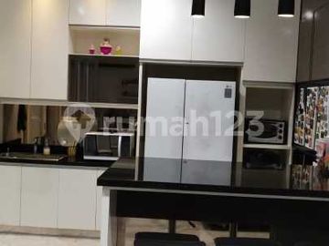 Dijual Cepat Rumah Bangunan Mandiri Minimalis Tropis Semi Furnished di Sutera Harmoni