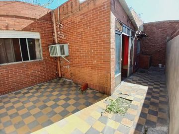 Departamento Tipo Casa en venta en Lanus Oeste
