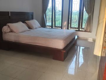 Rumah Mewah Luxury Furnish Tanah Luas di Jl. Kaliurang Km. 10
