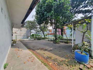 Gudang di Pergudangan KIM 1 ( Jl. P Irian Jaya )