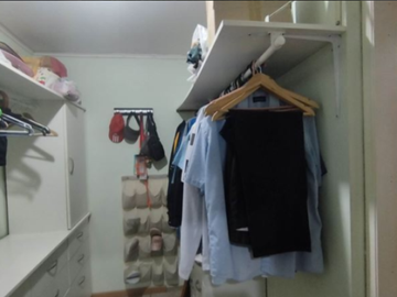 Casa en venta en La Reina sector Grange; 7 dorm,6 baños