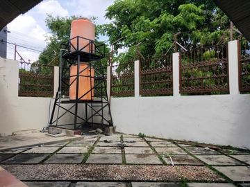 Rumah strategis di banyumanik siap huni. Lingkungan aman dan nyaman