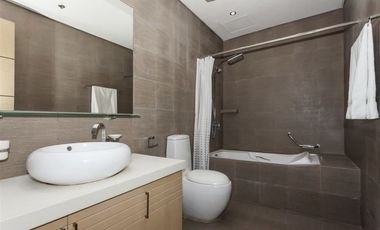 Unit For Rent in Luxe Residences, BGC