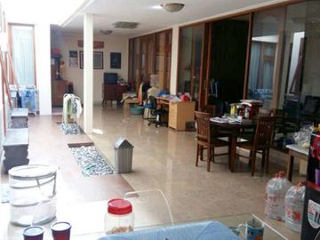 Rumah 2 Lantai Luas 300 di Bukit Dieng kota Malang