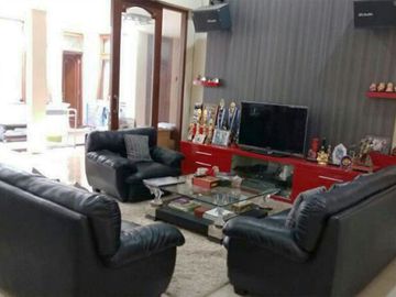 Rumah 2 Lantai Luas 300 di Bukit Dieng kota Malang