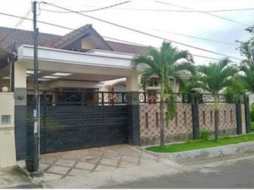 Rumah 2 Lantai Luas 300 di Bukit Dieng kota Malang