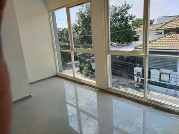 Rumah minimalis Rungkut Asri Under 1M