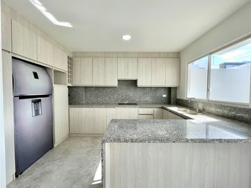 CASAS NUEVA A ESTRENAR  EN URBANIZACIÓN BARU OASIS AL SUR DE MANTA