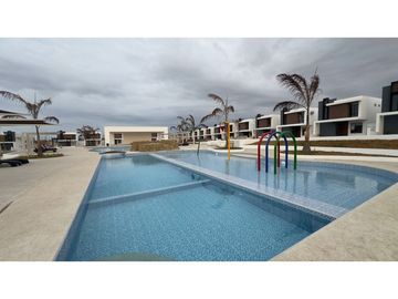 CASAS NUEVA A ESTRENAR  EN URBANIZACIÓN BARU OASIS AL SUR DE MANTA