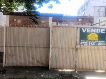 Amplio lote con casa 2 ambientes a mejorar