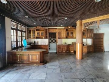 DIJUAL RUMAH LUAS di Jl GARUDA / BINTARO, JAKSEL (PREMIUM AREA)