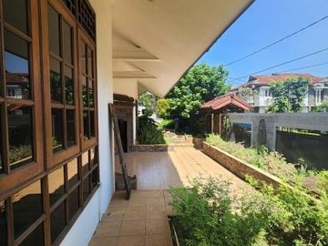 DIJUAL RUMAH LUAS di Jl GARUDA / BINTARO, JAKSEL (PREMIUM AREA)