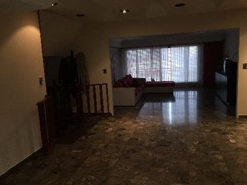 Departamento Tipo Casa en venta en Lanus Oeste