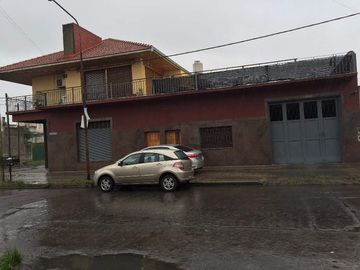 Departamento Tipo Casa en venta en Lanus Oeste
