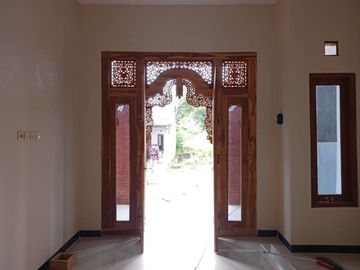 Rumah Mewah Konsep Jawa Modern Hanya 200 Meter Dari Wisata Candi Prambanan